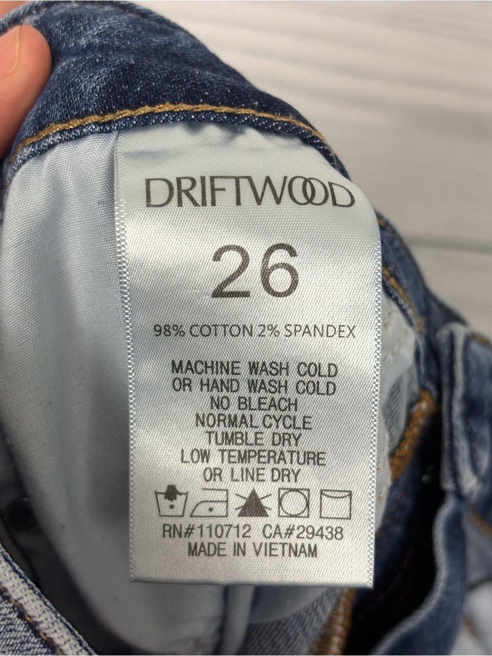 Driftwood Lulu Cherrill embroidered side stripe raw hem denim shorts size 26 - Picture 11 of 11